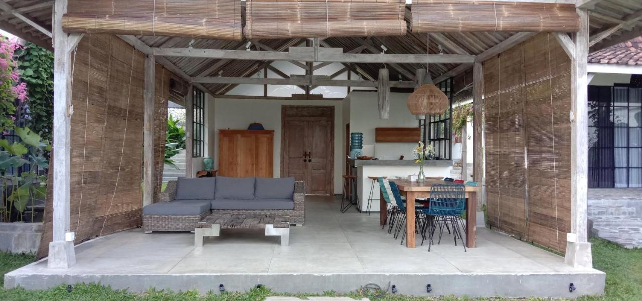 Sunmoonstarvillas Yogyakarta Jarakan Exterior photo