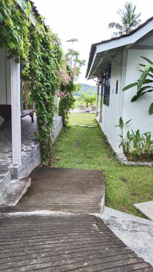 Sunmoonstarvillas Yogyakarta Jarakan Exterior photo