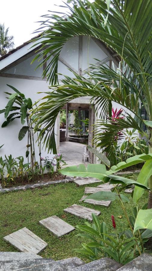 Sunmoonstarvillas Yogyakarta Jarakan Exterior photo