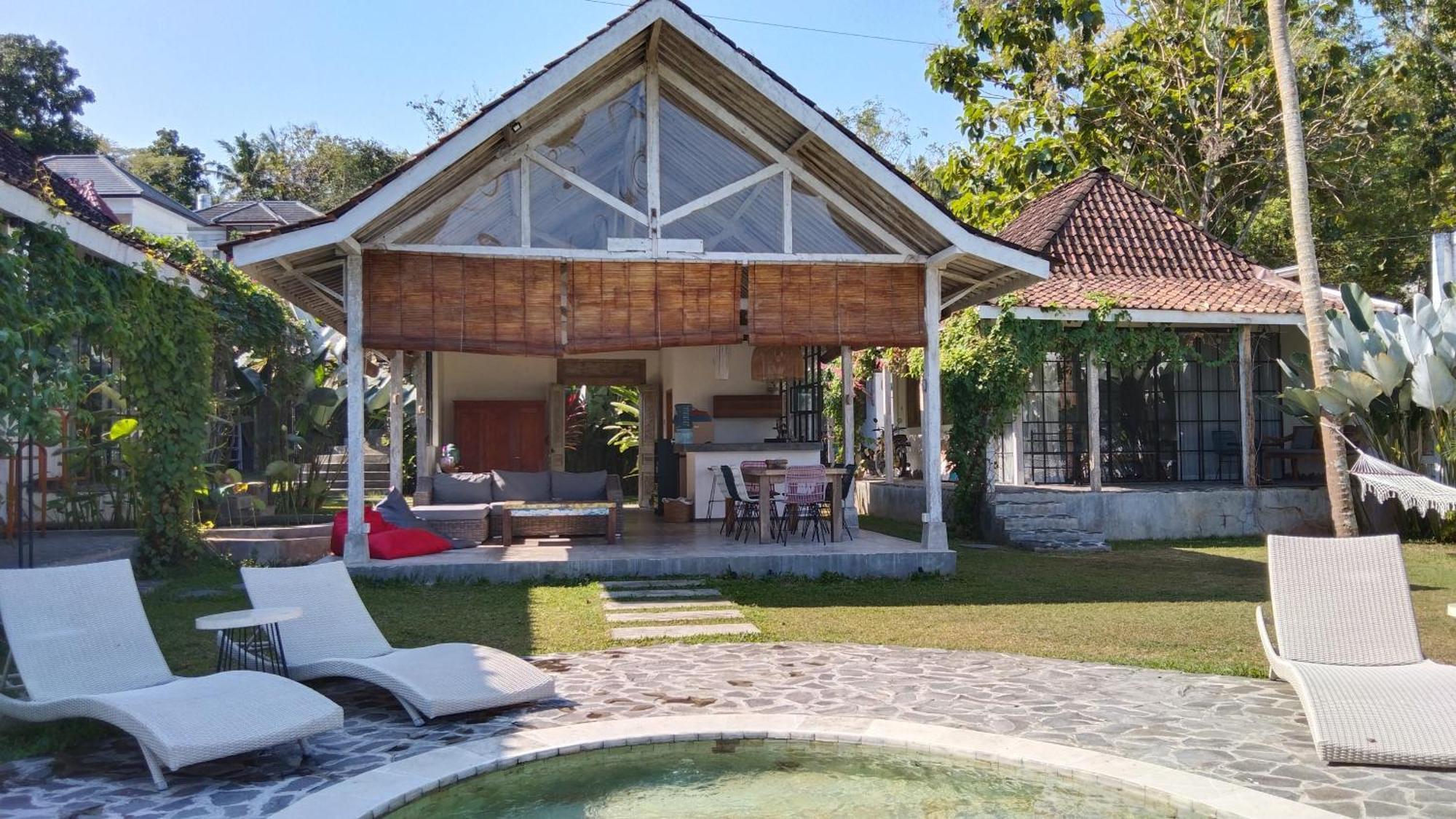Sunmoonstarvillas Yogyakarta Jarakan Exterior photo