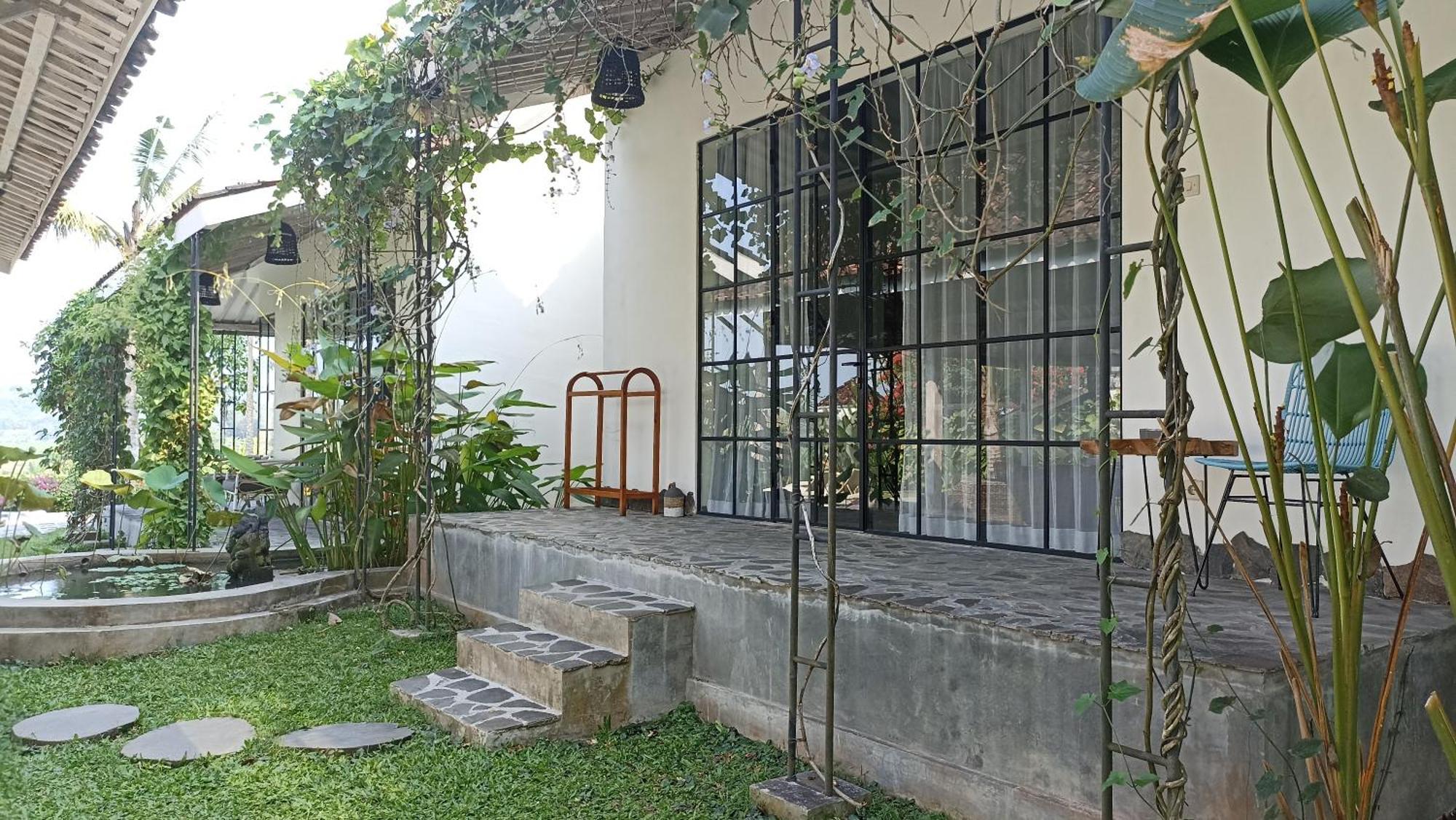 Sunmoonstarvillas Yogyakarta Jarakan Exterior photo